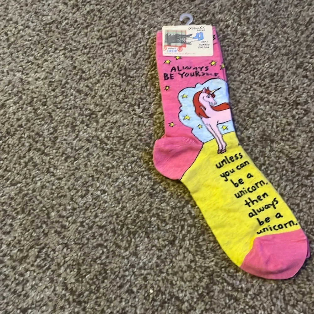 NWT Blue Q Always Be a Unicorn Socks Women’s US Sz 5-10